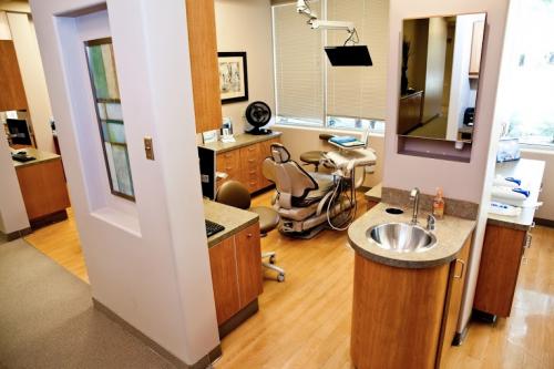 Image for Raintree Dental with ID of: 1012002