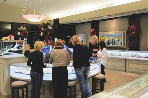 Image for Hamra Jewelers with ID of: 1014060