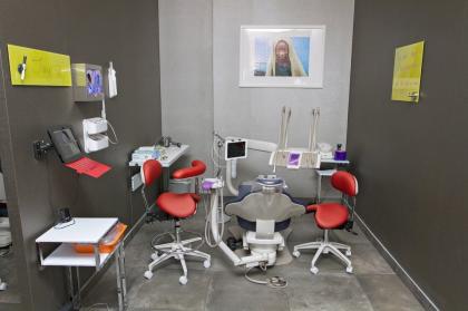 Image for VIP Dental Lounge with ID of: 1042233