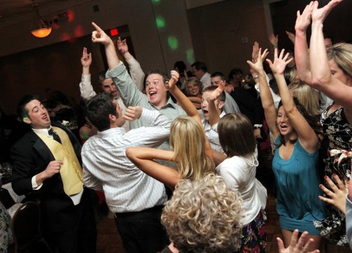 Image for Buffalo Wedding DJ Service with ID of: 1073591