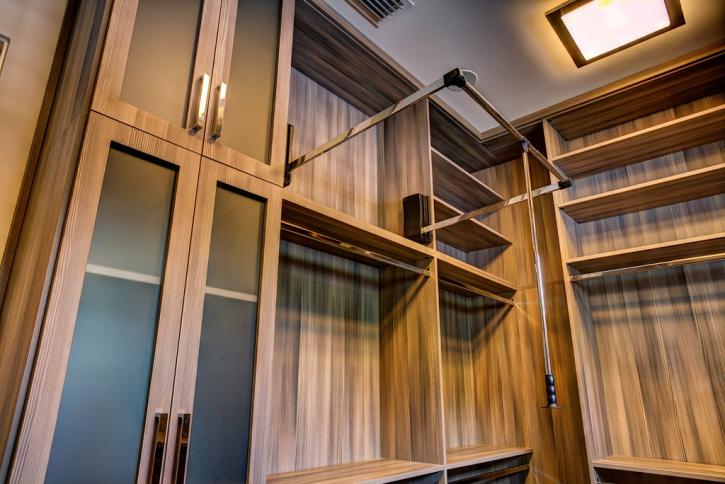 Image for Closet Envee with ID of: 1116676