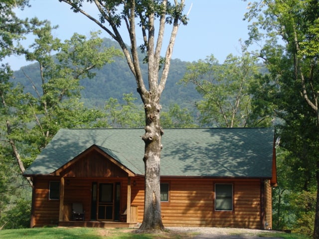 Image for FRANKLIN NC REAL ESTATE * 122 Poplar Trail with ID of: 116130