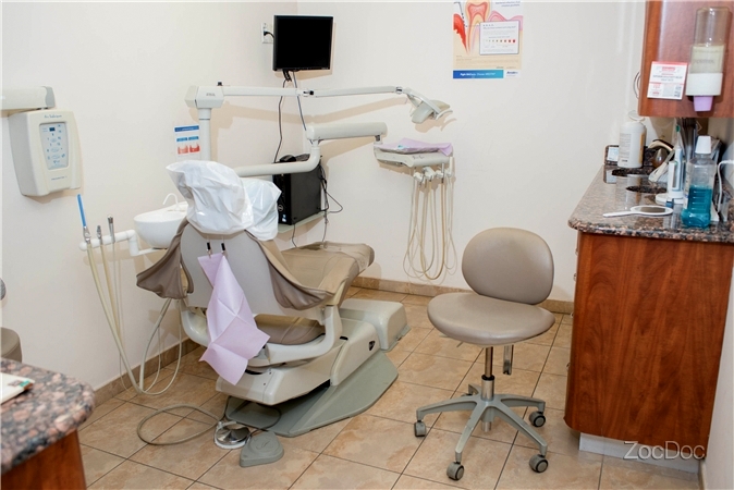 Image for Union Square Dental with ID of: 1191886