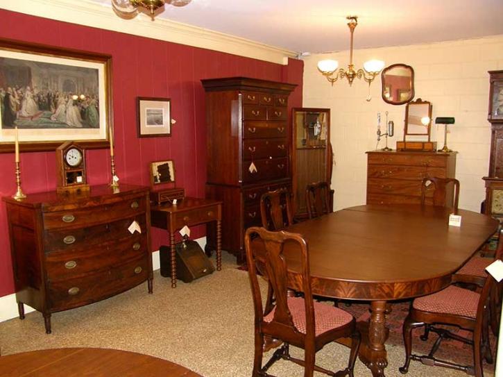 Image for Gates Antiques Ltd. with ID of: 1208423