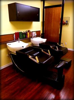 Image for The Model Look Salon with ID of: 1223429