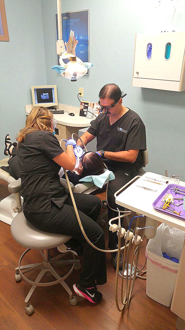 Image for Dental Implant Solutionz with ID of: 1321346