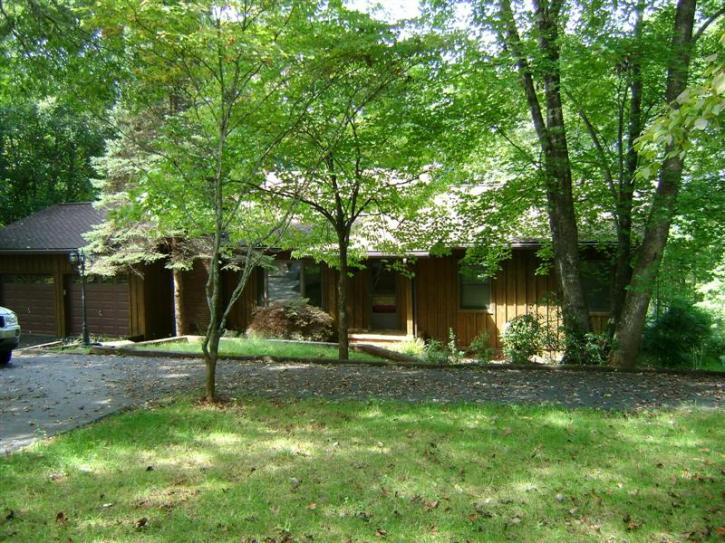 Image for Franklin NC Real Estate 206 Oak Forest Lane, 28734 with ID of: 132860