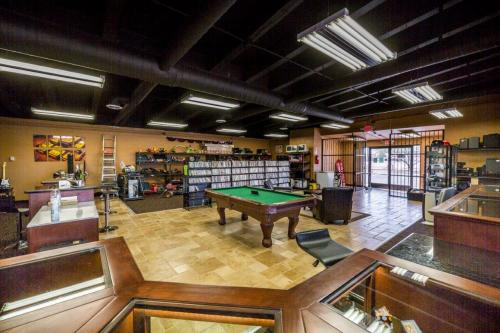 Image for Phoenix Title Loans, LLC with ID of: 1332281