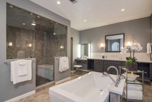 Image for Remodel Works Bath & Kitchen Remodeling with ID of: 1336262