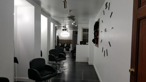Image for J. Stanley Salon with ID of: 1359027