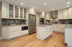 Image for White kitchen cabinets with ID of: 1360367