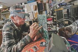 Image for TV repairman with ID of: 1365704