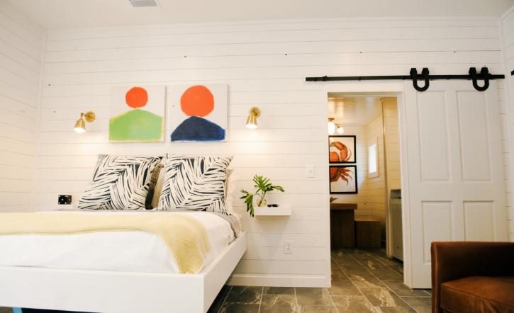 Image for Little Point Clear Suites & Space opens and now renting guest suites with ID of: 1424719