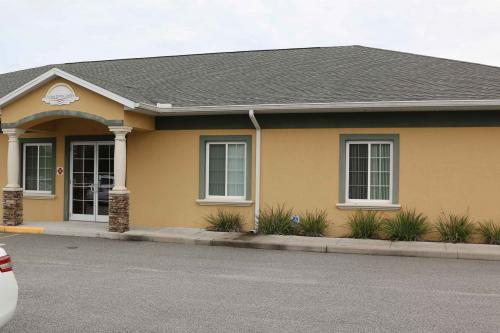 Image for Aloma Dental Center with ID of: 1436891