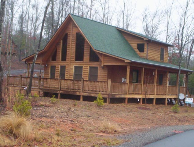 Image for Murphy, NC - 2 Bedroom 2 Bathroom Chalet for Sale In Murphy, NC with ID of: 147001