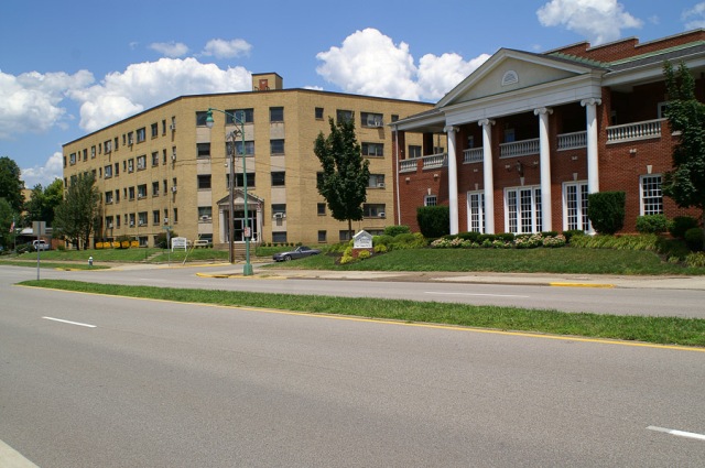 Image for Edgewater Apartments with ID of: 1471152