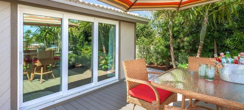 Image for Tropic Glass Enclosures with ID of: 1609227
