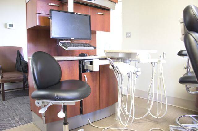 Image for Lowry Dental with ID of: 1629450