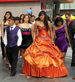 Image for Veronica's Bridal Shop with ID of: 1630123