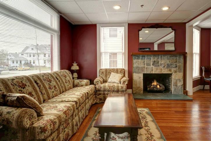 Image for Step Up Inn with ID of: 1659342