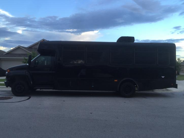 Image for Limousine & Party Bus Services with ID of: 1705927