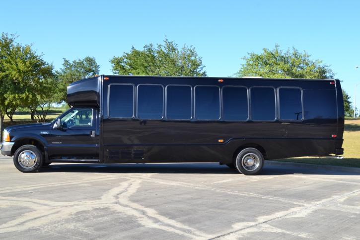 Image for Limousine & Party Bus Services with ID of: 1705932