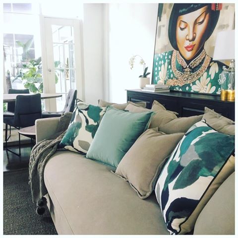 Image for La Maison with ID of: 1748012