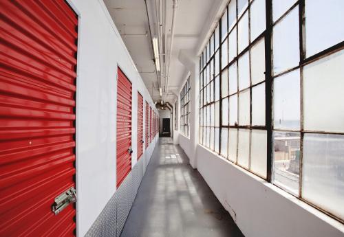 Image for Moishe's Self Storage with ID of: 1751950