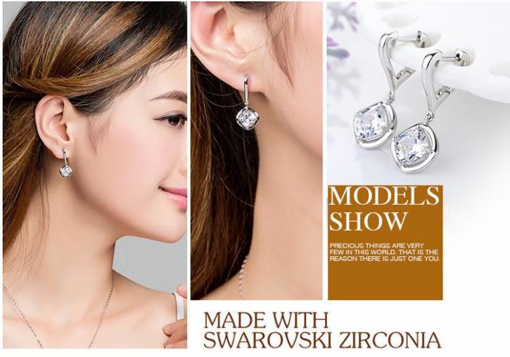 Image for Cubic Zirconia Stud Earrings with ID of: 1938036