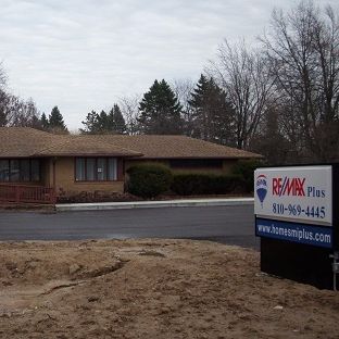 Image for RE/MAX Plus with ID of: 1992812