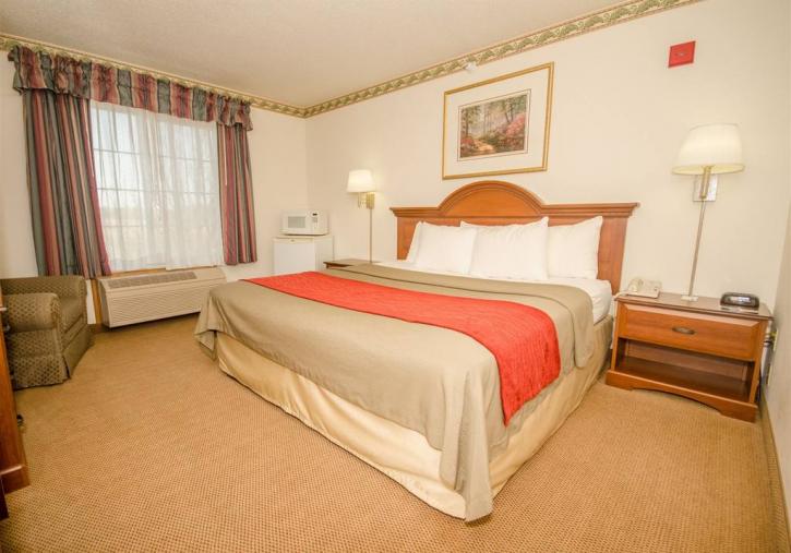 Image for Comfort Inn & Suites with ID of: 2101309