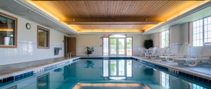 Image for Comfort Inn & Suites with ID of: 2101311
