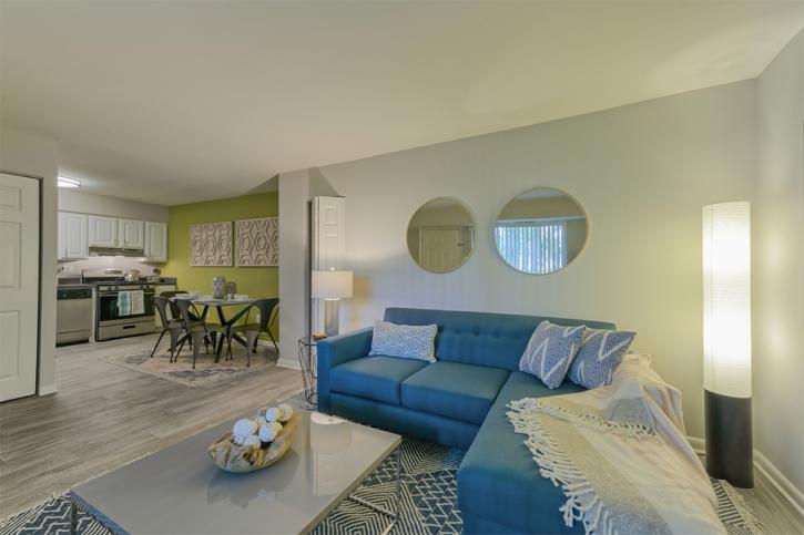Image for The Seasons Apartments with ID of: 2118450