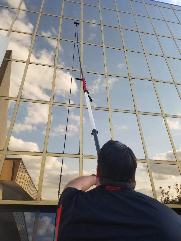 Image for Stu's Squeaky Clean Window Services with ID of: 2169903