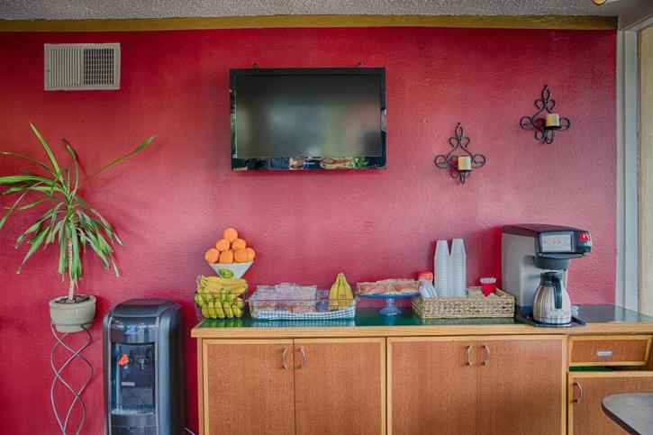 Image for University Inn Chico with ID of: 2235336