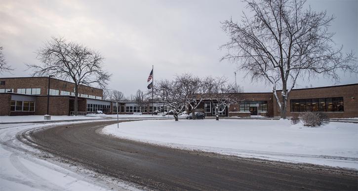 Image for Roth Junior High School with ID of: 2303410