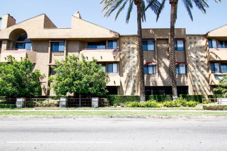 Image for Reseda Condos For Sale with ID of: 2323914