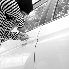 Image for CAN A LAWYER HELP YOU AVOID A CRIMINAL CONVICTION? with ID of: 2331584