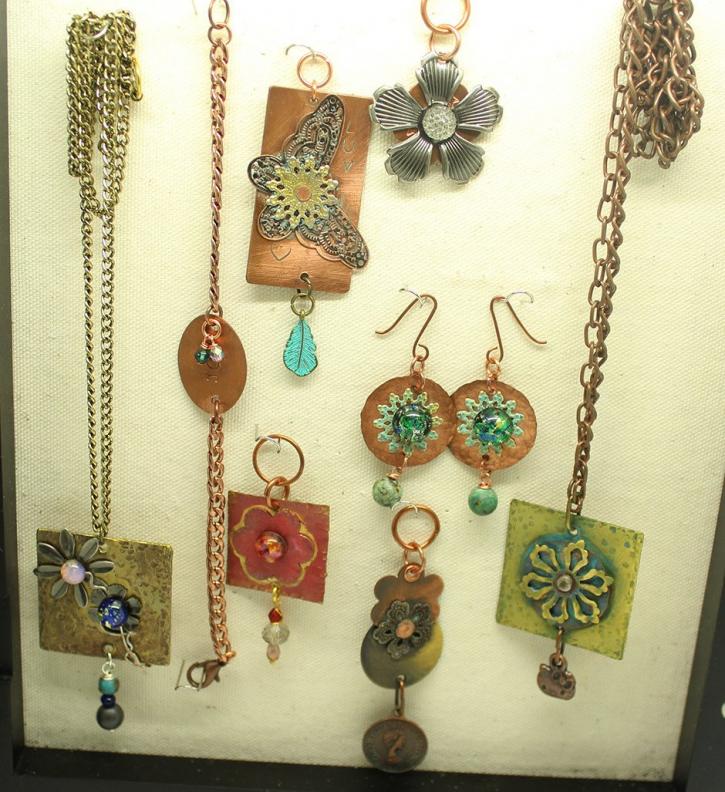 Image for Butterfly Beads & Jewellery with ID of: 2382681