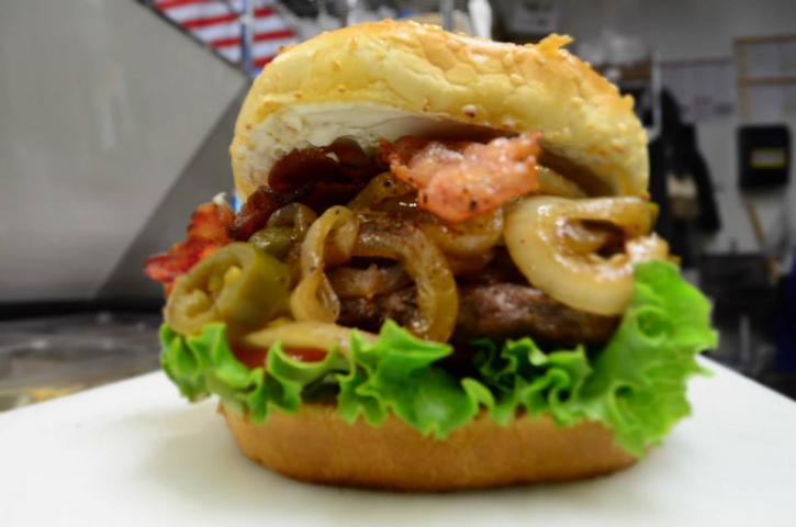 Image for 206 Burger Company with ID of: 2403752