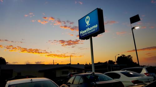 Image for Hawthorne Auto Square with ID of: 2434844