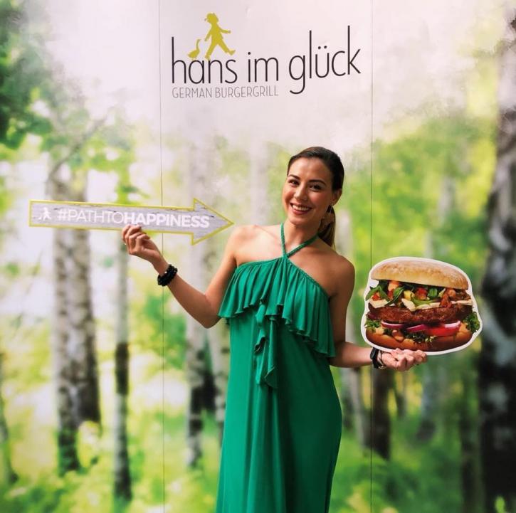 Image for Hans Im Gluck with ID of: 2448280