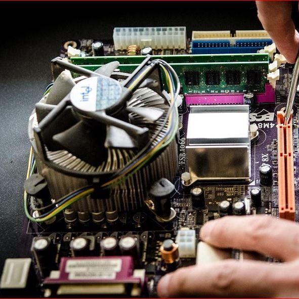 Image for TekSource Computer & Cell Phone Repair with ID of: 2498591