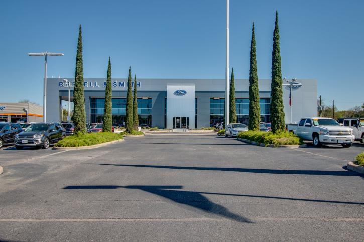 Image for Russell & Smitth Ford with ID of: 2564674
