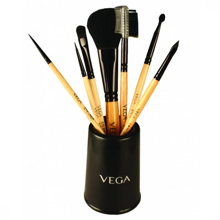 Image for Makeup Brushes with ID of: 2566801