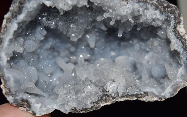Image for Crystal Source with ID of: 2572086