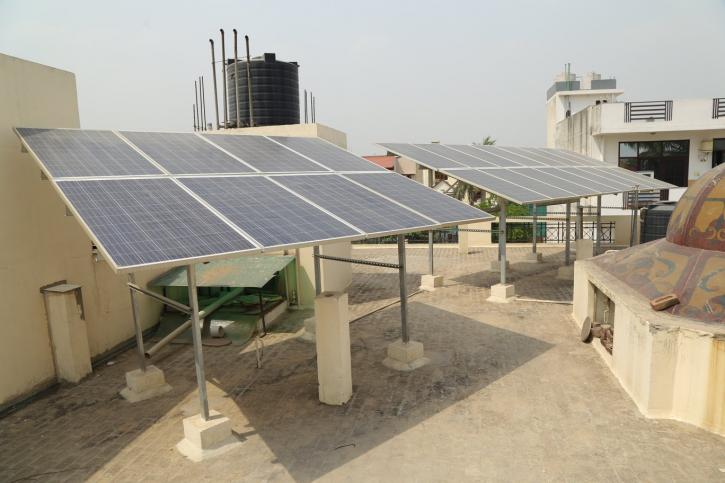 Image for Who Uses Solar Panels and What is Future of Solar Panels? with ID of: 2572809