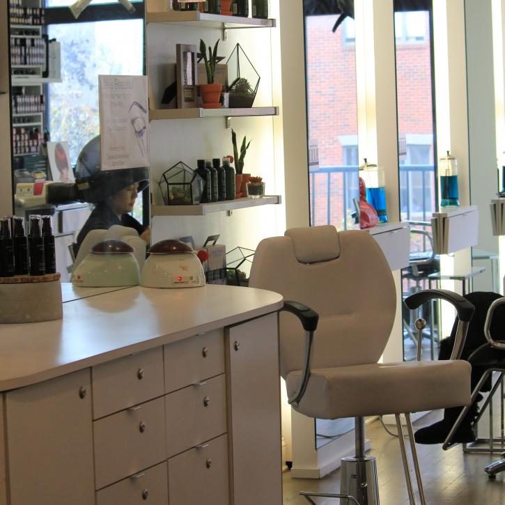 Image for Salon CARU with ID of: 2645447