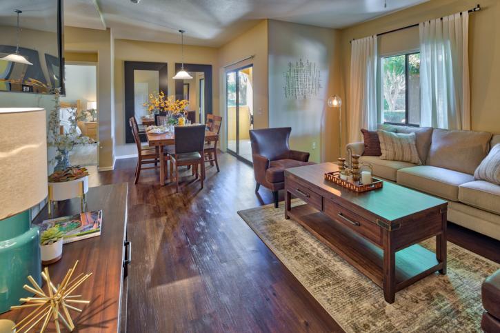 Image for Parkwood Apartments with ID of: 2725831