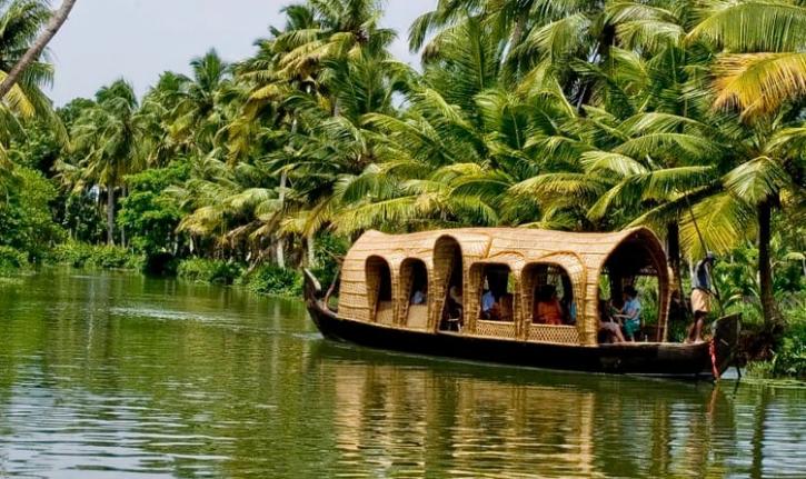 Image for Enjoy This Festive Onam in The Backwaters of Kerala with ID of: 2729211